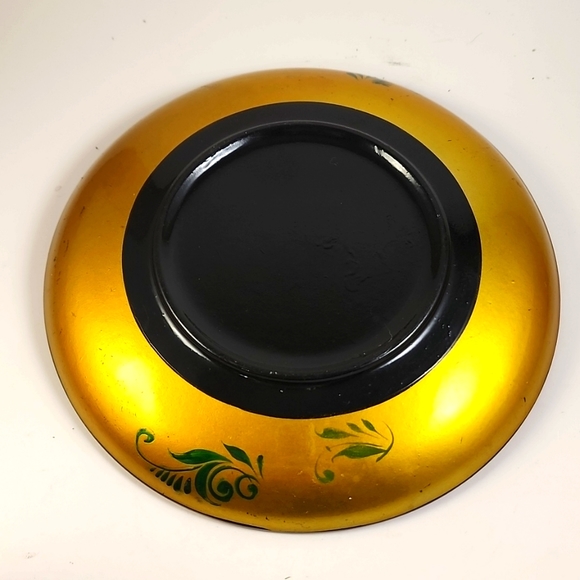 Lacquer Plate and Cup - Picture 3 of 5
